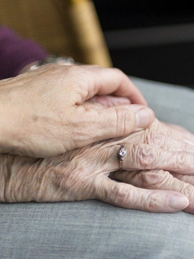 ¿Es buena la fisioterapia para personas con Alzheimer? 
